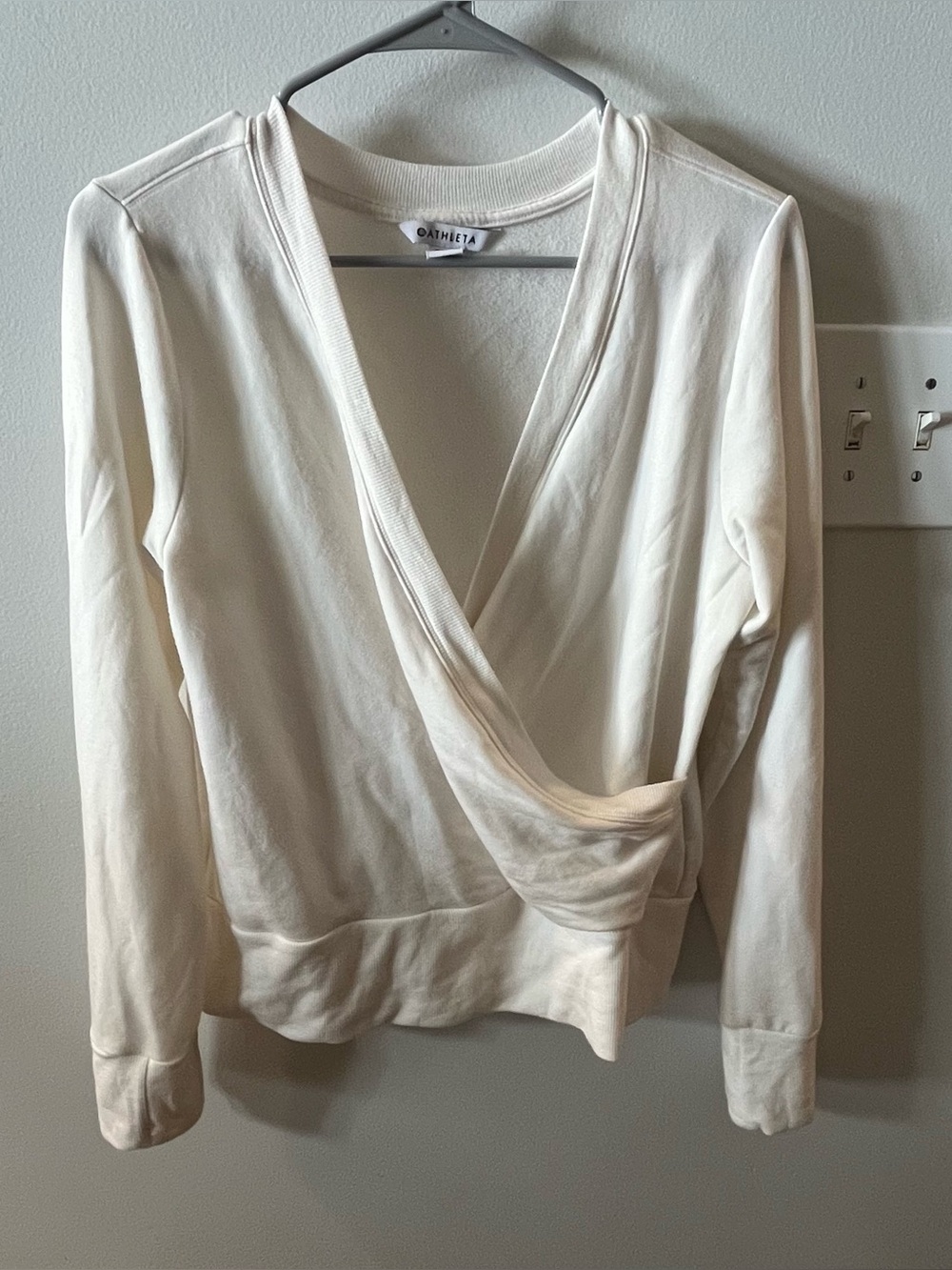 cute long sleeve top
brand athleta 
size medium